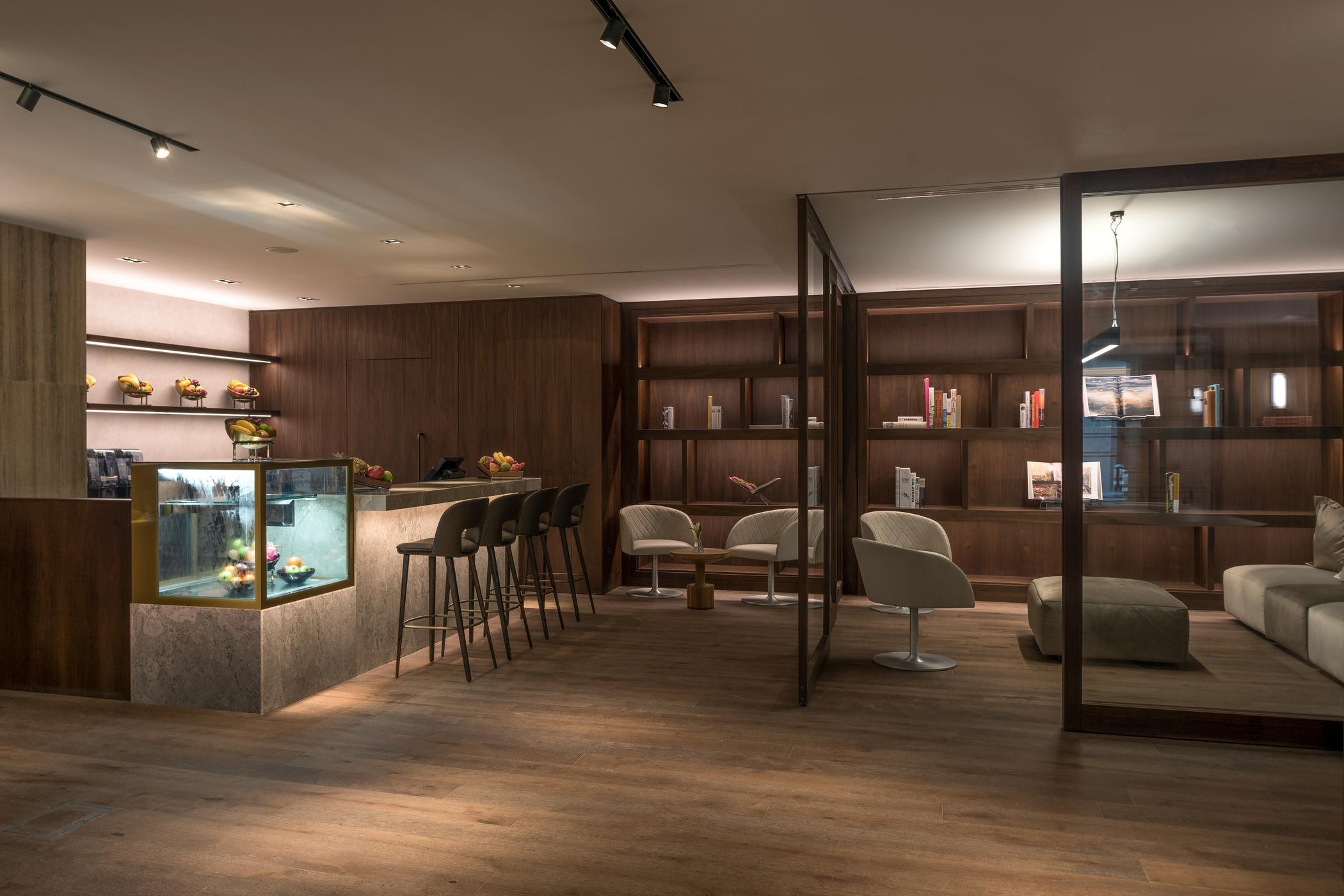 Amara - Sea Your Only View™ Limassol Exterior foto The lounge at the airport